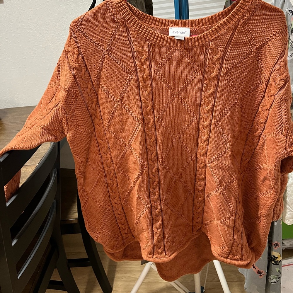 Crew neck sweater